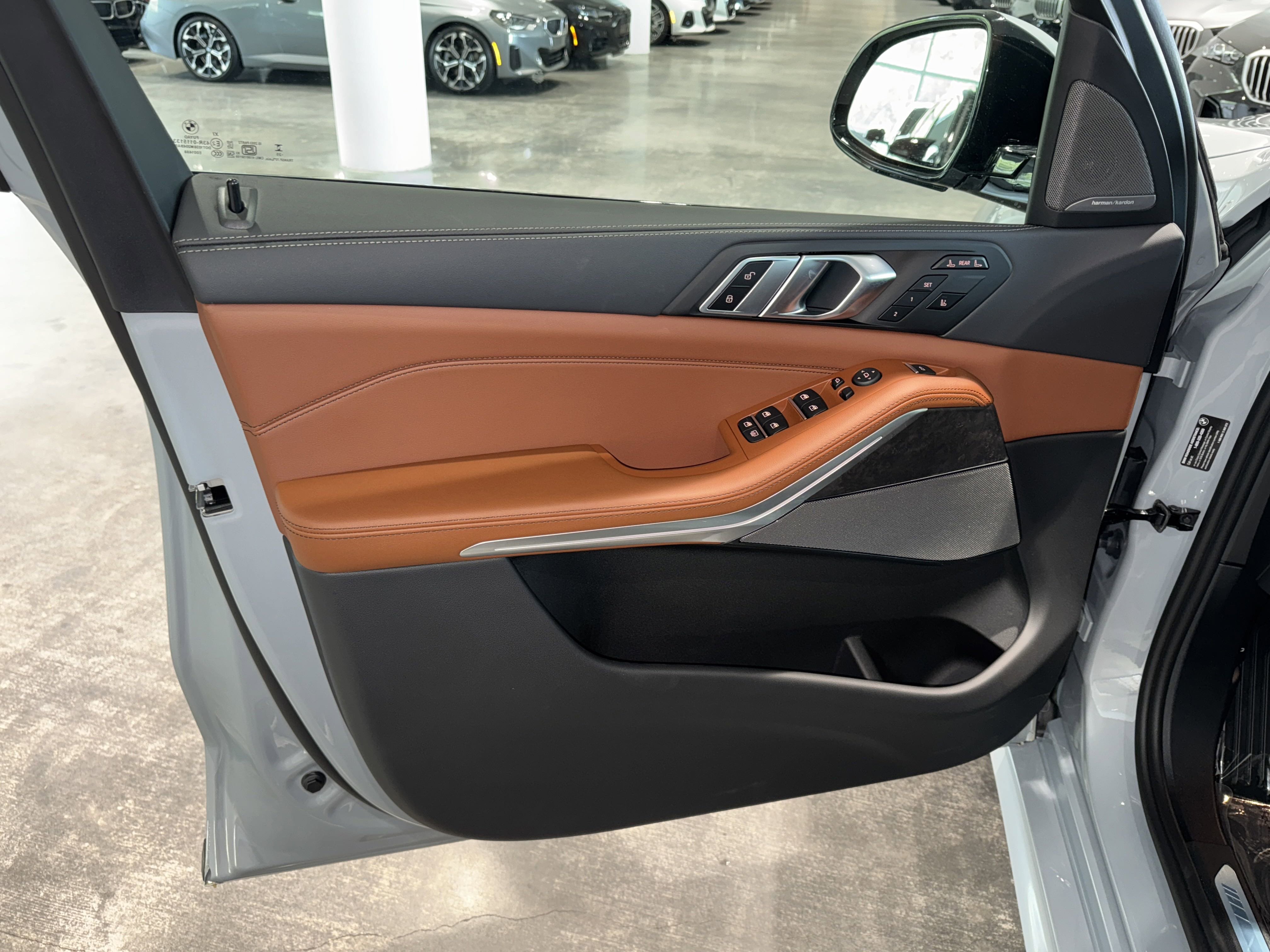 New 2026 BMW X7 xDrive40i w/ M Sport Package image 13