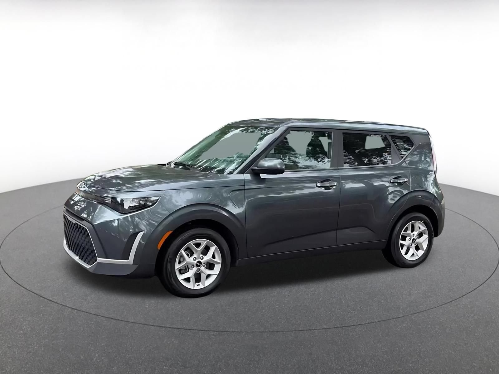 Used 2025 Kia Soul LX w/ LX Technology Package FWD image 8