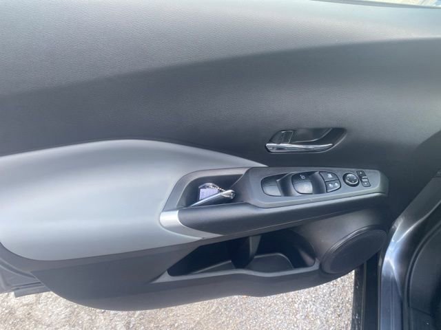 Used 2024 Nissan Kicks SR w/ SR Premium Package FWD image 17