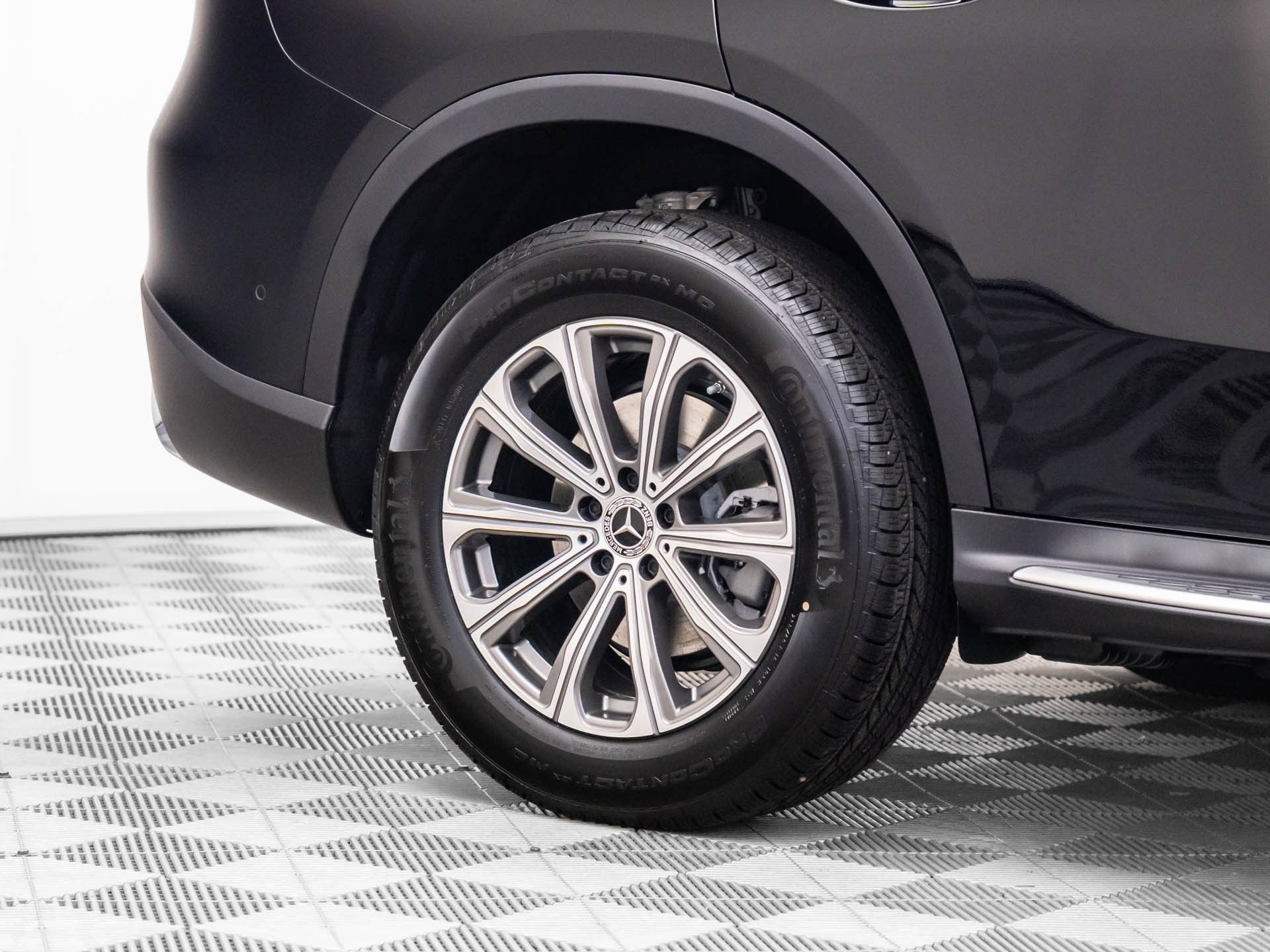 New 2026 Mercedes-Benz GLC 300 4MATIC image 34