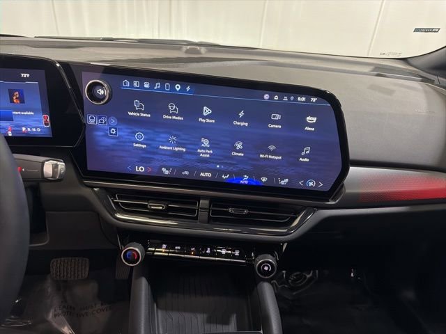 Used 2024 Chevrolet Equinox EV RS FWD image 15