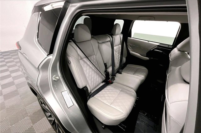 Used 2024 Mitsubishi Outlander SEL image 21