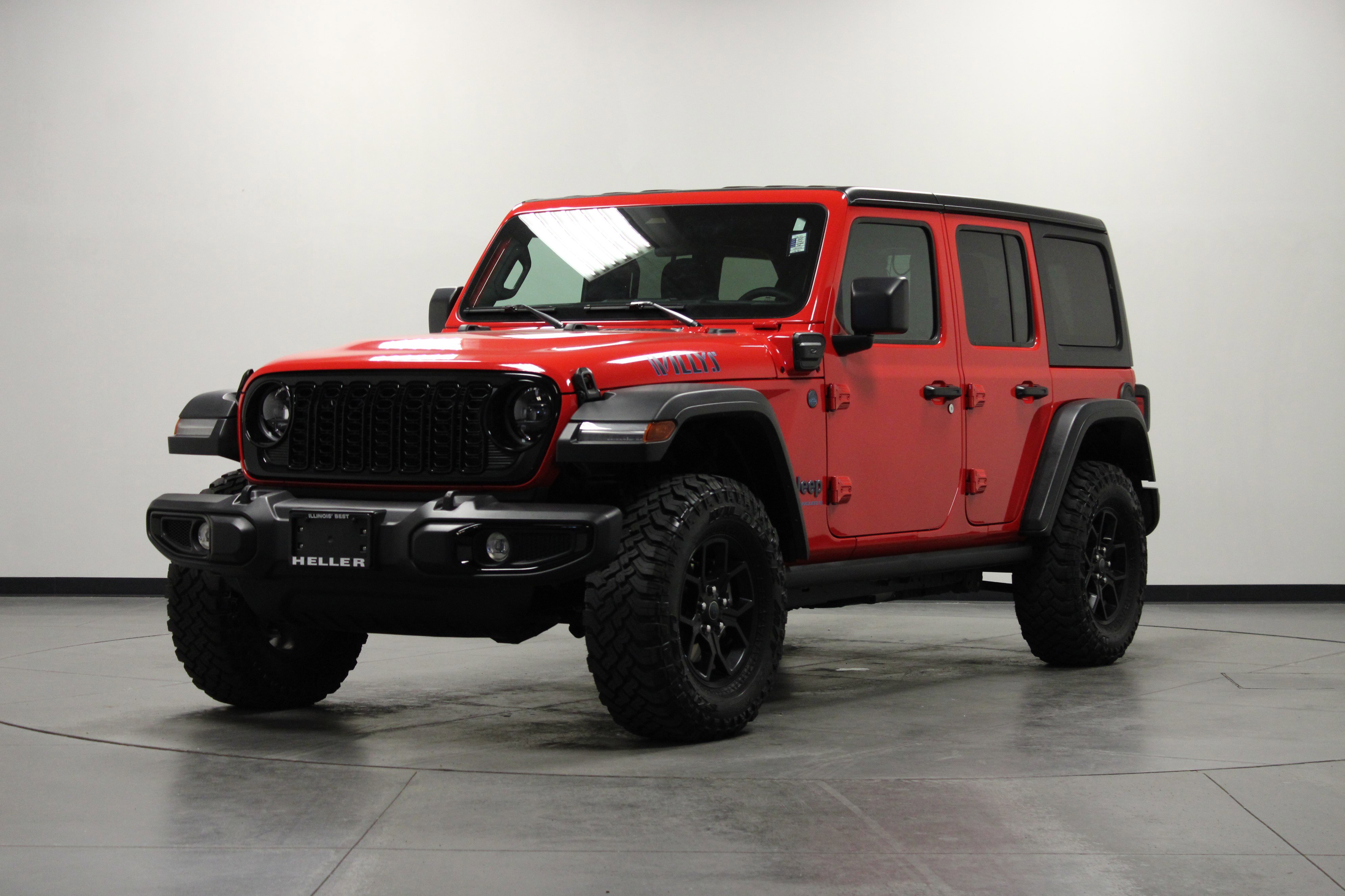 Used 2025 Jeep Wrangler Willys AWD/4WD image 8
