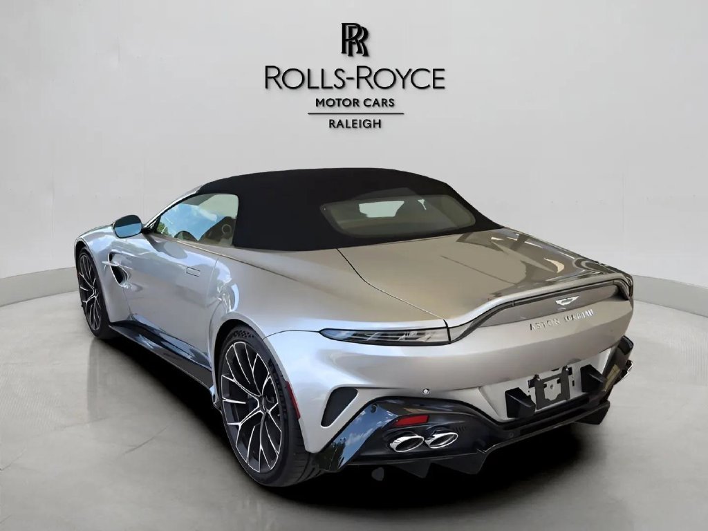 Used 2026 Aston Martin V8 Vantage Convertible RWD image 7