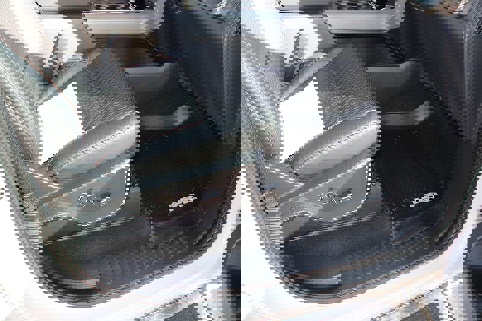 Used 2023 Ford F150 Lariat w/ Equipment Group 502A High image 46