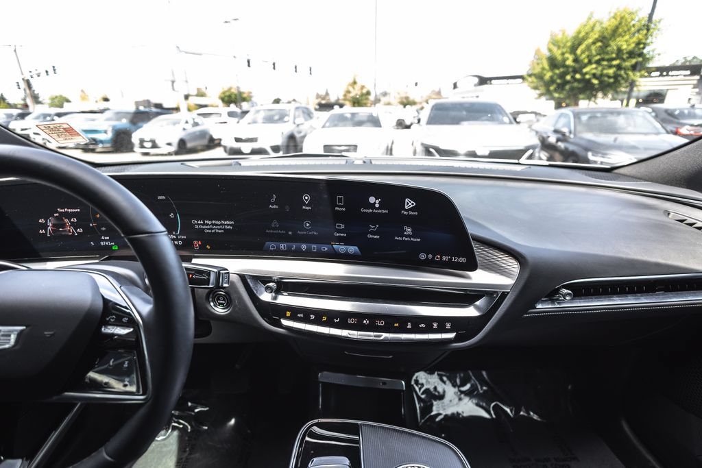 Used 2024 Cadillac Lyriq Luxury RWD image 23
