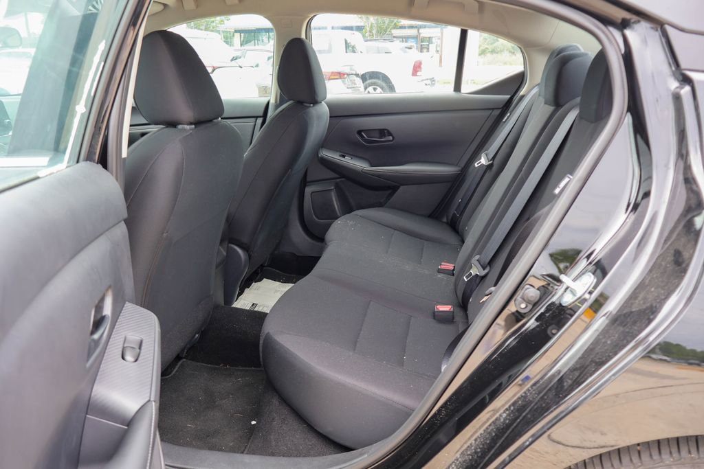 Certified 2025 Nissan Sentra S FWD image 9