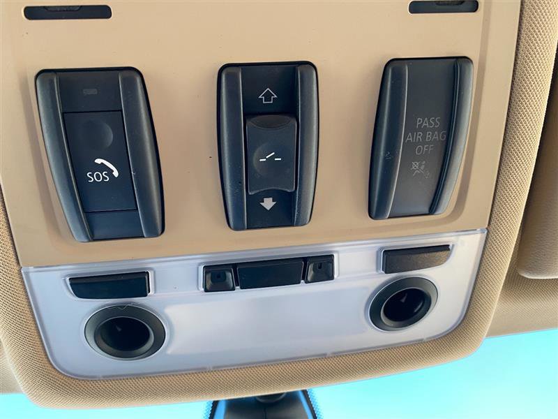 Used 2011 BMW 328i xDrive Sedan AWD/4WD image 45