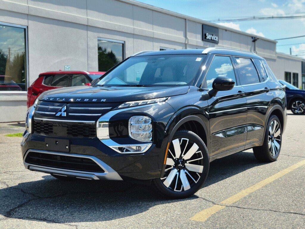 New 2025 Mitsubishi Outlander SEL image 1
