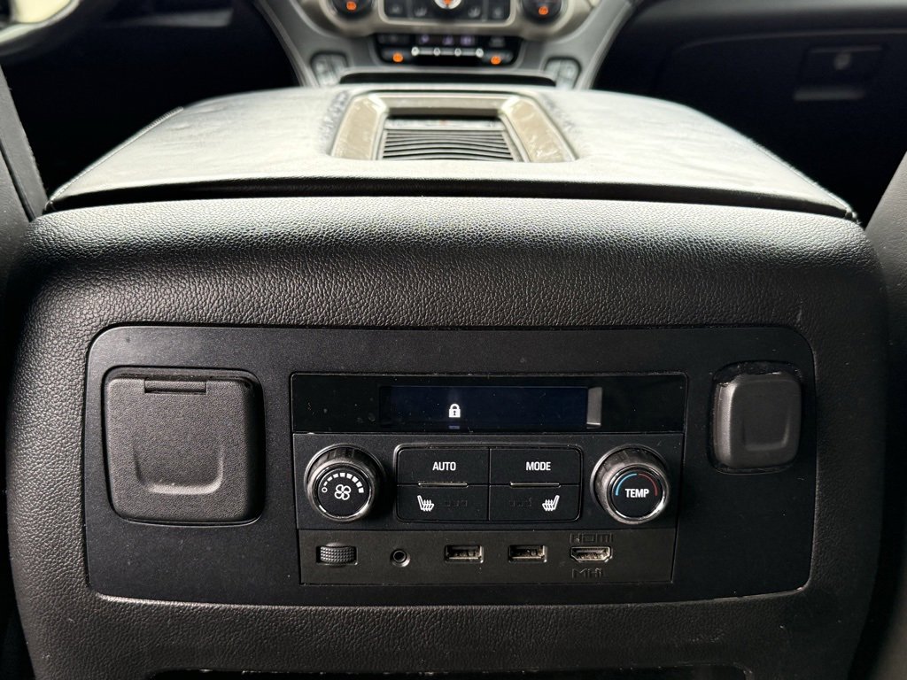 Used 2018 GMC Yukon Denali image 8