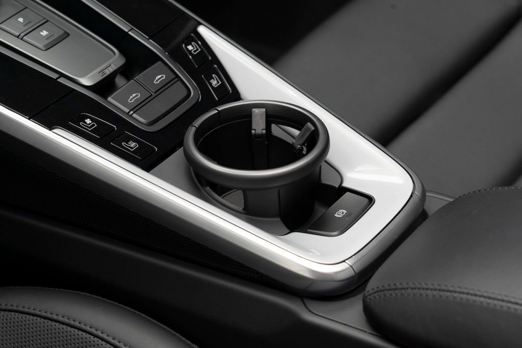 Used 2024 Porsche 911 Targa 4S w/ Premium Package image 38