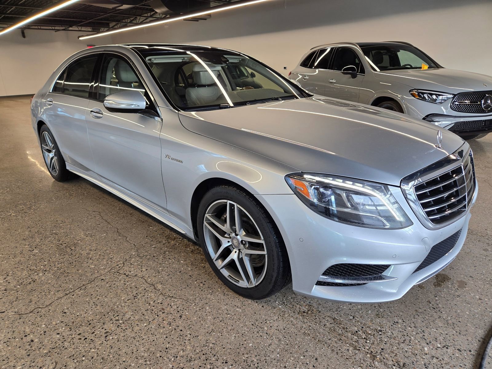 Used 2014 Mercedes-Benz S 550 Sedan image 7