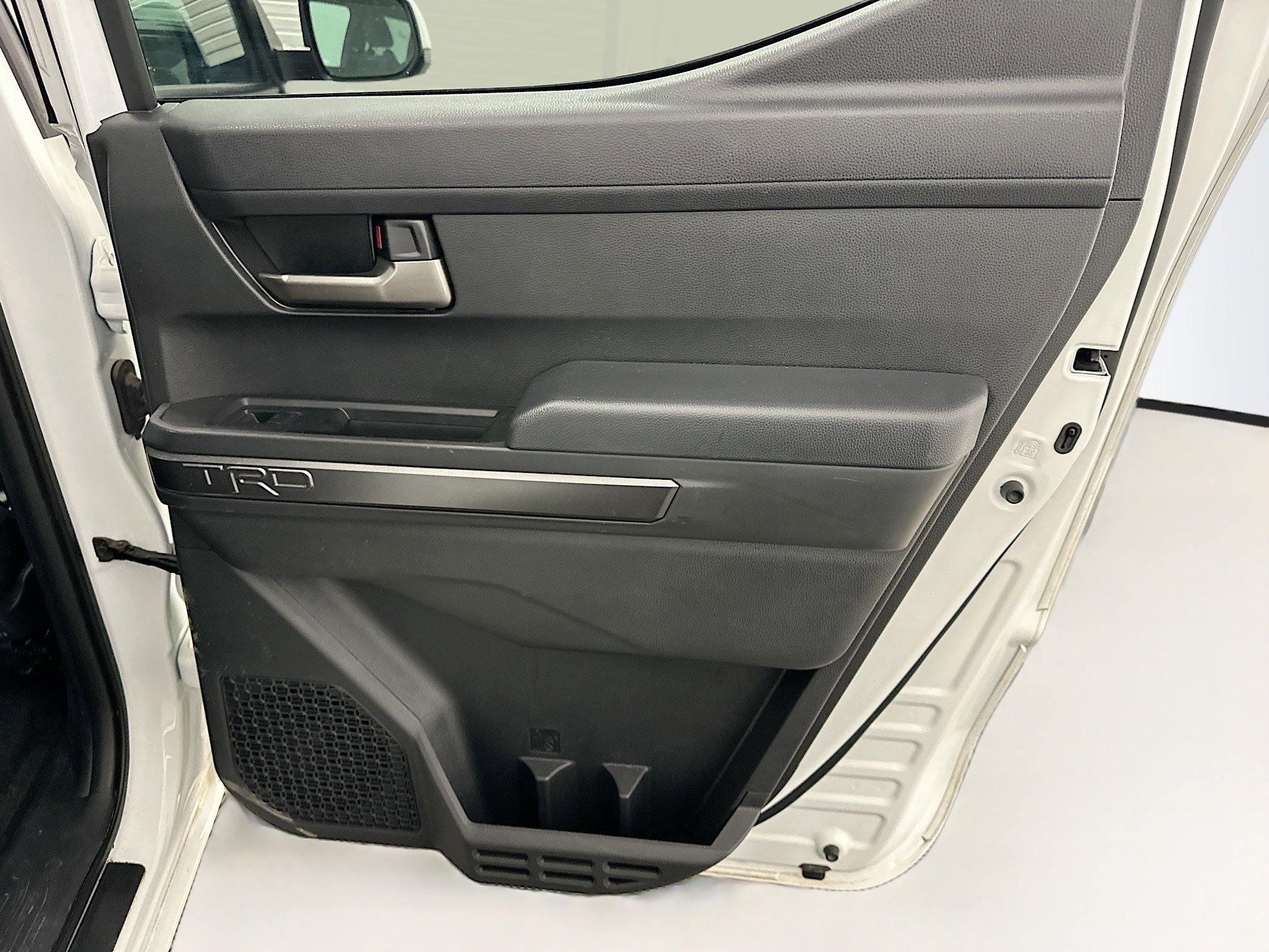 Used 2025 Toyota Tacoma TRD Off-Road image 31
