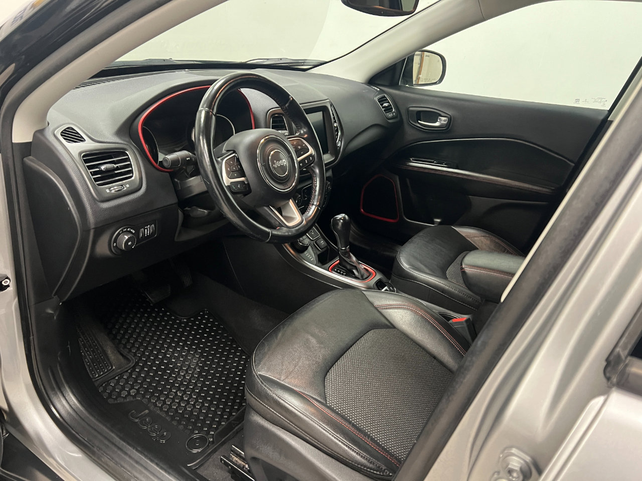 Used 2021 Jeep Compass Trailhawk w/ Convenience Group image 34