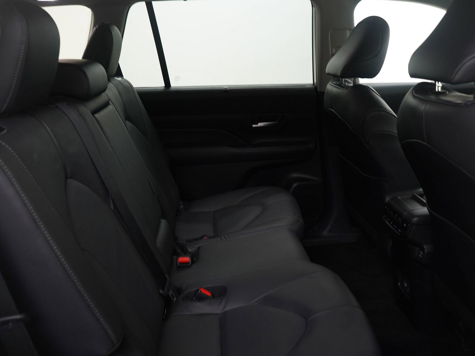 Used 2025 Toyota Grand Highlander AWD Hybrid image 12