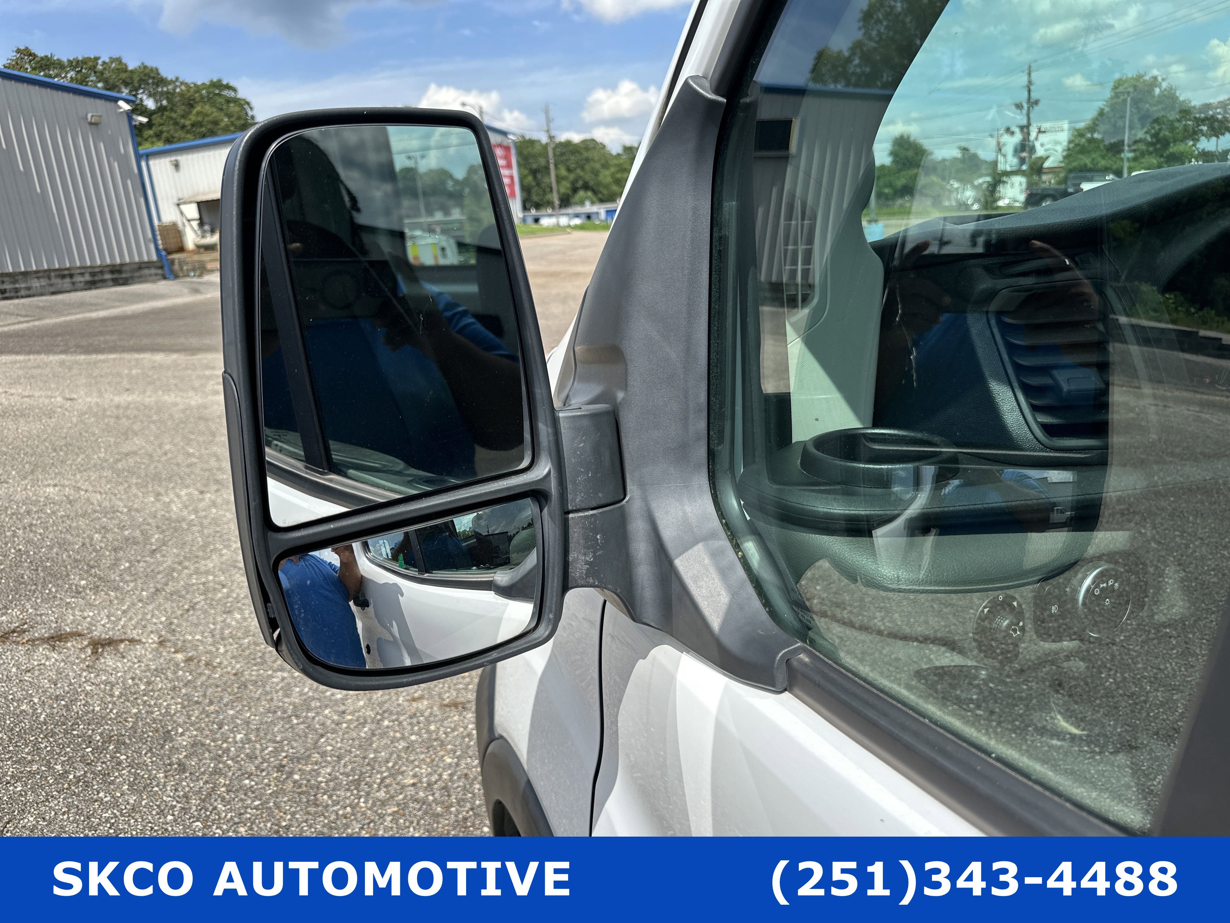 Used 2020 Ford Transit 250 Medium Roof image 10