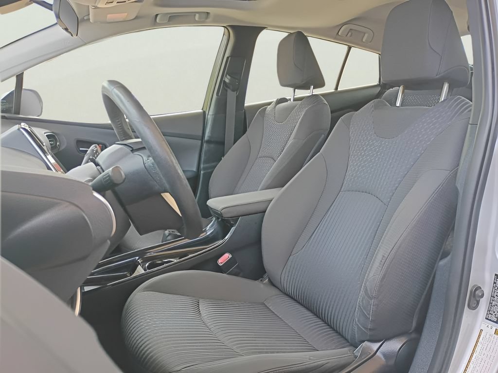 Used 2017 Toyota Prius Three w/ Advanced Technology Package FWD image 26
