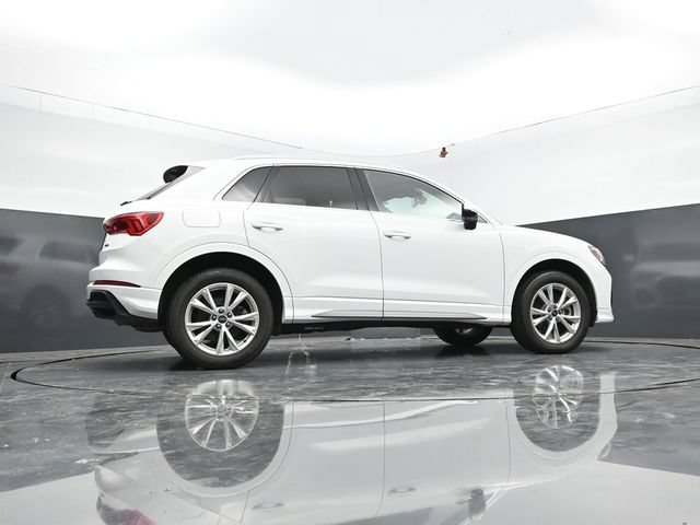 Used 2024 Audi Q3 2.0T Premium AWD/4WD image 54