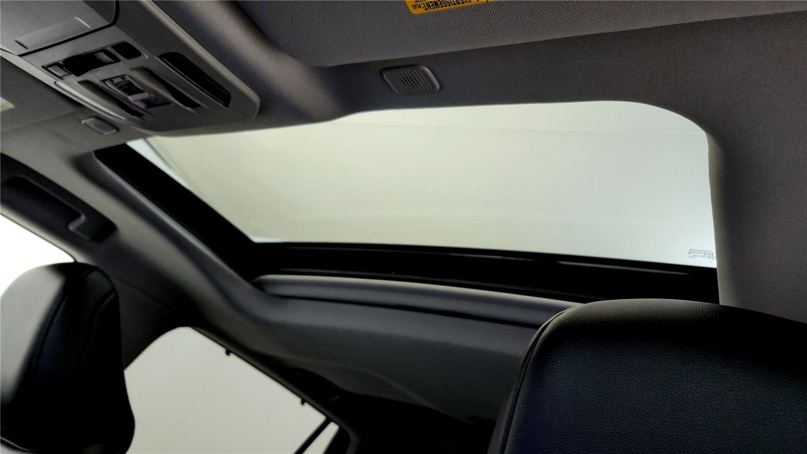 Certified 2023 Toyota Highlander XLE image 39