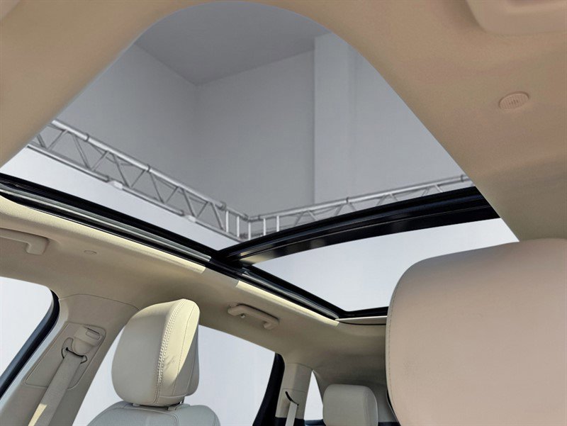 Used 2020 Lincoln Nautilus Reserve w/ Equipment Group 201A image 20