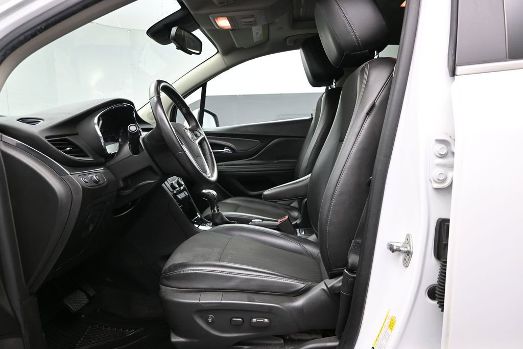 Used 2020 Buick Encore Preferred FWD image 16