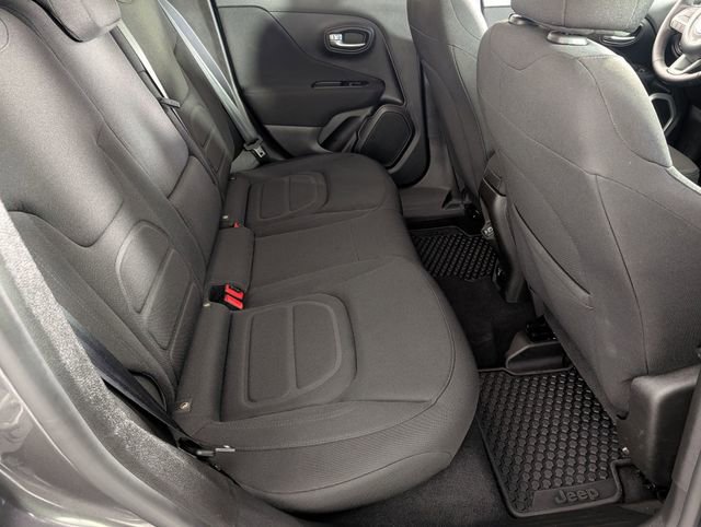 Used 2021 Jeep Renegade Latitude w/ Convenience Group image 29