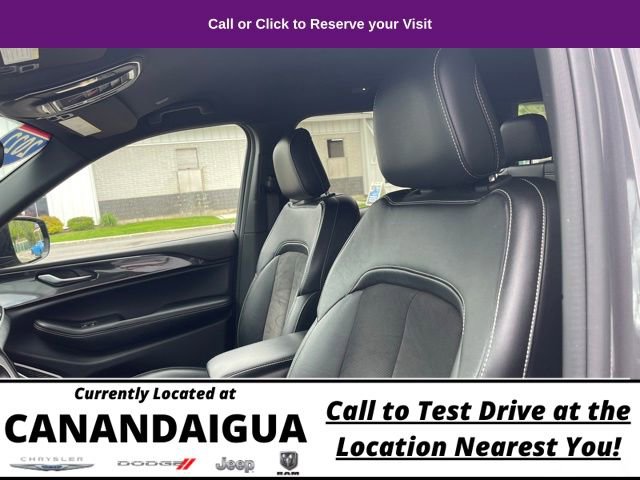 Used 2022 Jeep Grand Cherokee L Laredo image 14