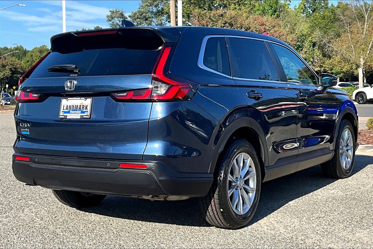 Used 2024 Honda CR-V EX-L image 2