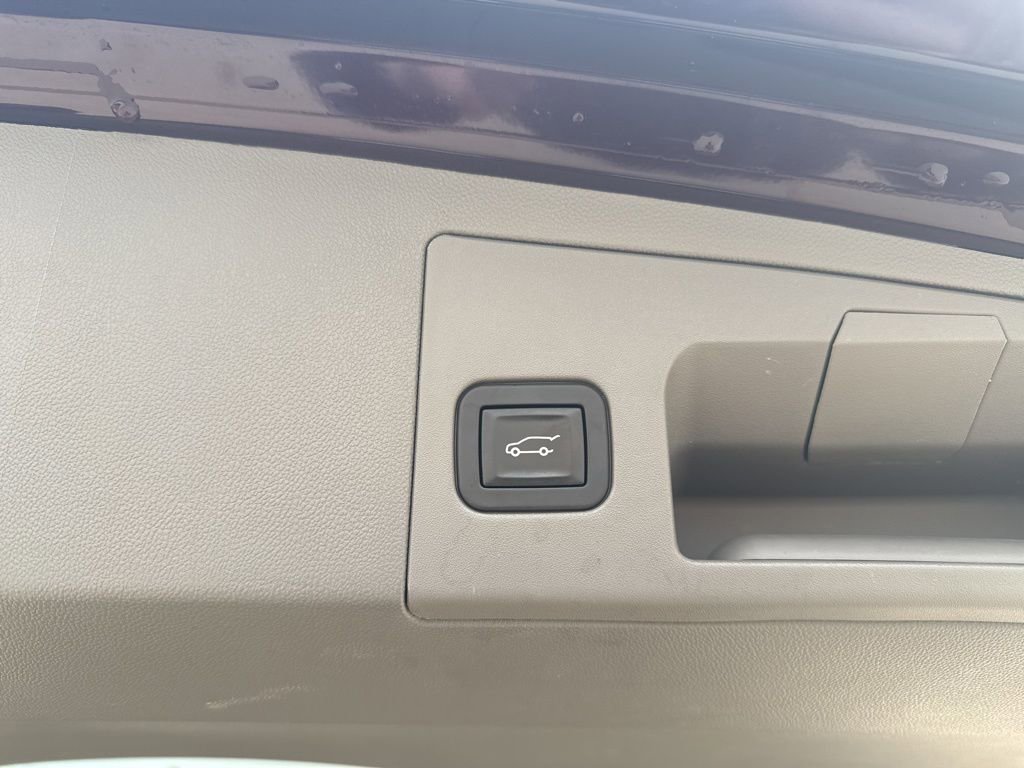 Used 2020 Cadillac XT5 Premium Luxury image 19