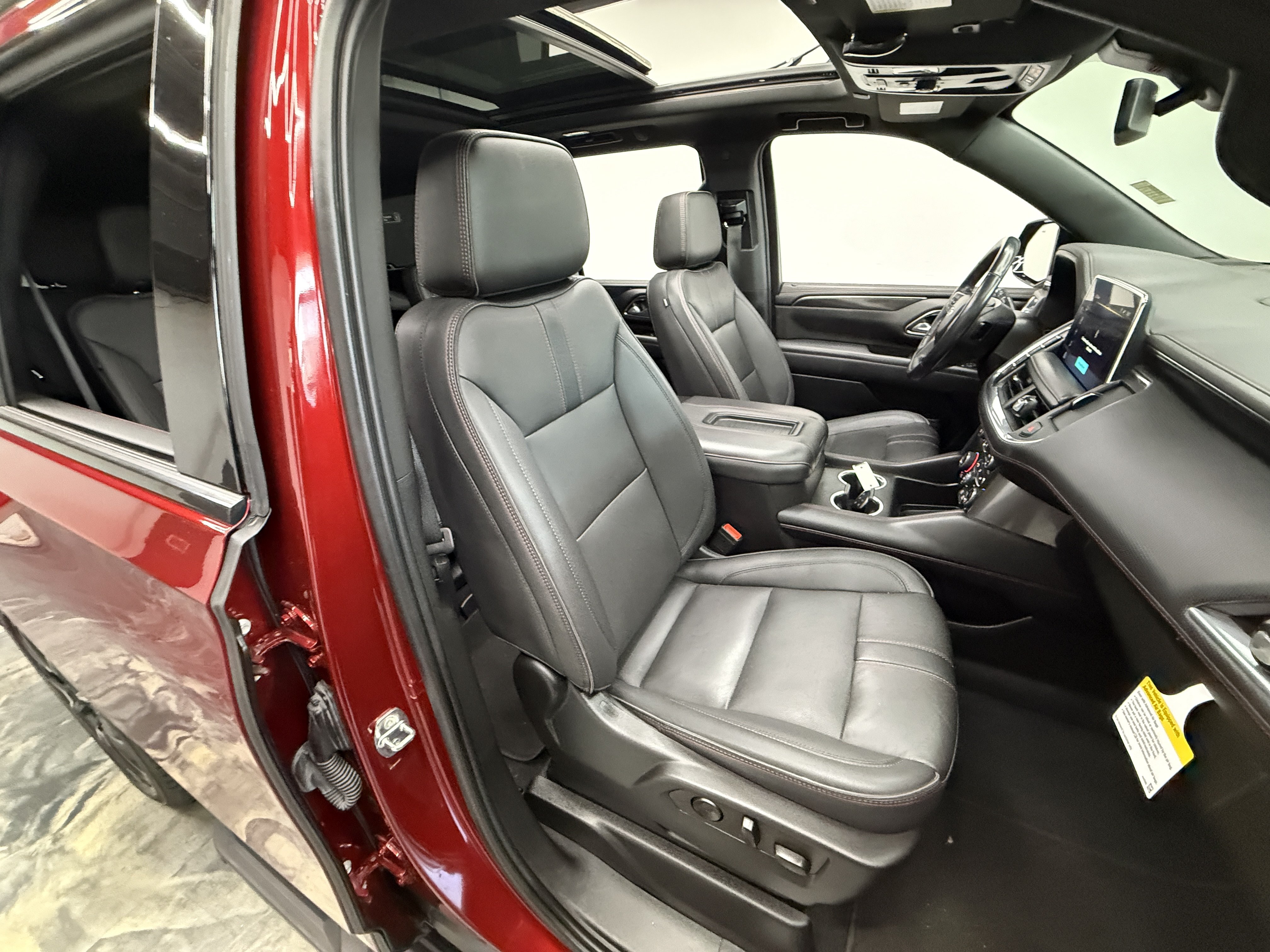 Used 2022 Chevrolet Tahoe RST w/ Luxury Package AWD/4WD image 22