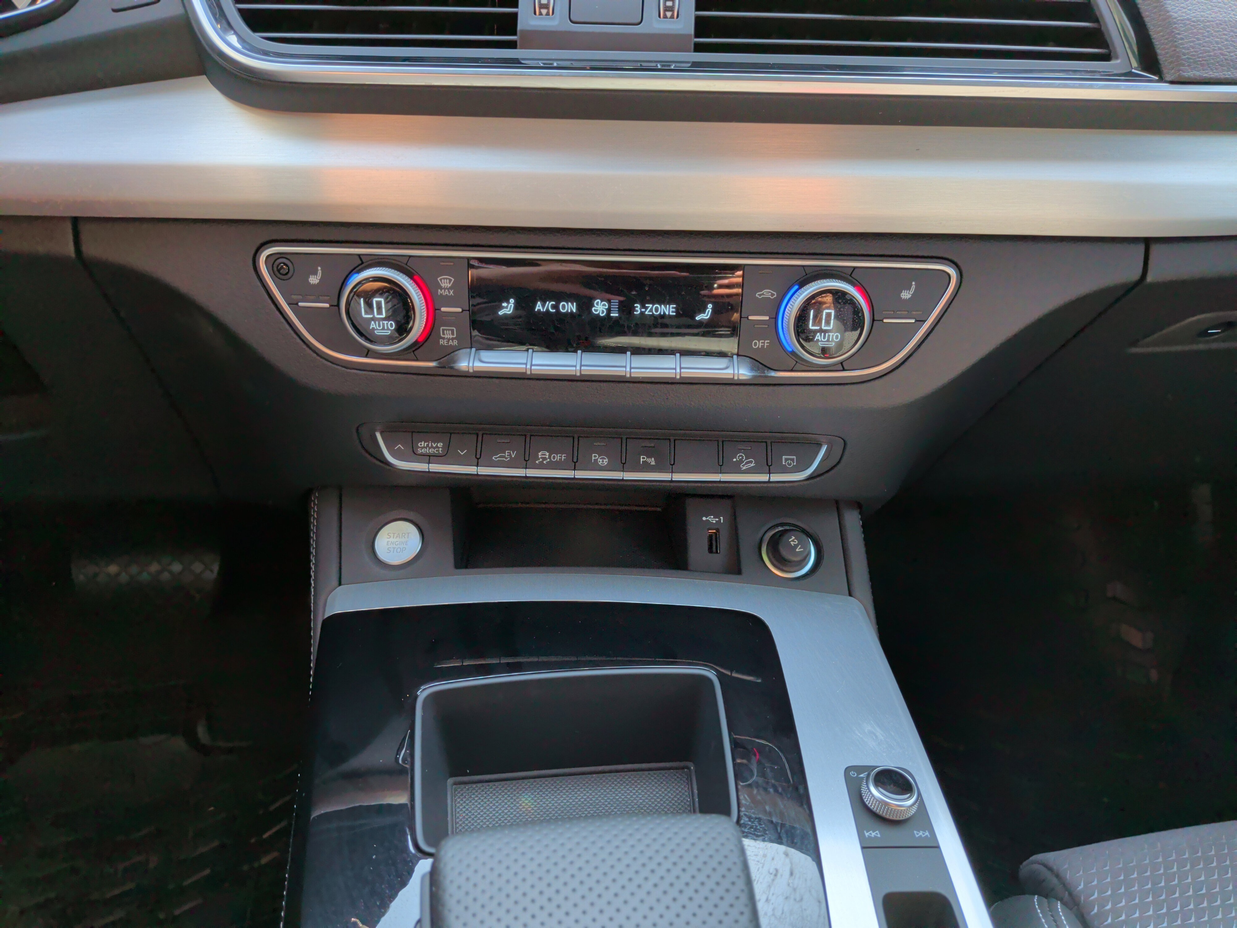 Certified 2023 Audi Q5 e Prestige w/ Prestige Package AWD/4WD image 29