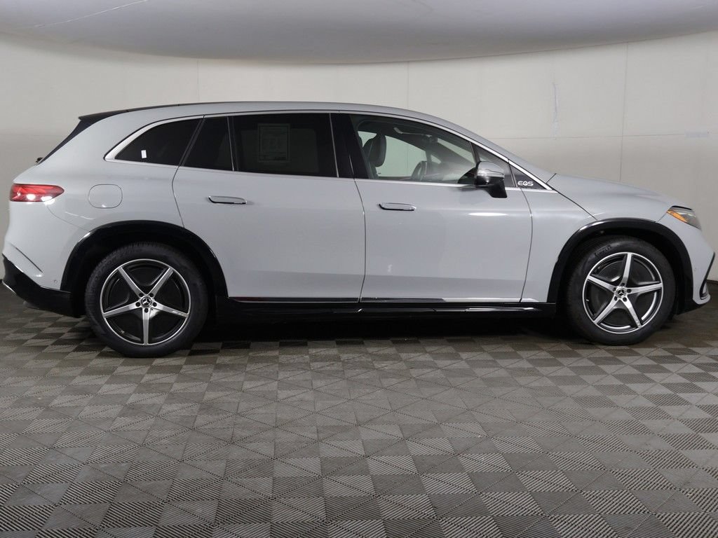 Used 2023 Mercedes-Benz EQS 580 4MATIC SUV image 21