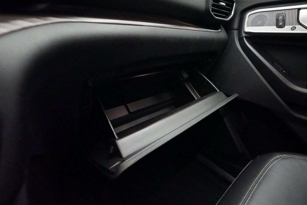 Used 2020 Ford Explorer Limited w/ Class III Trailer Tow Package image 34