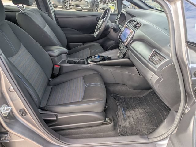Used 2021 Nissan Leaf SV w/ SV Technology Package FWD image 27