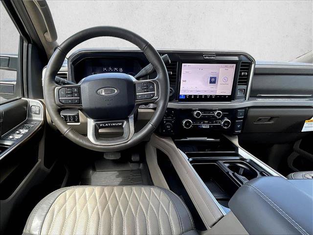 Used 2025 Ford F350 Platinum w/ Platinum Plus Package AWD/4WD image 7
