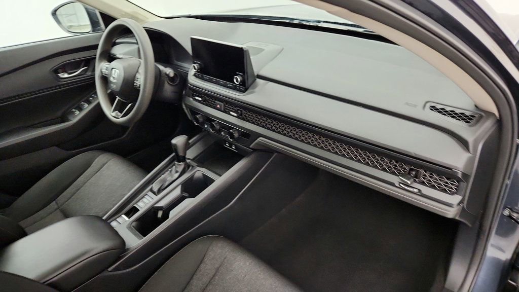 Used 2024 Honda Accord EX image 25