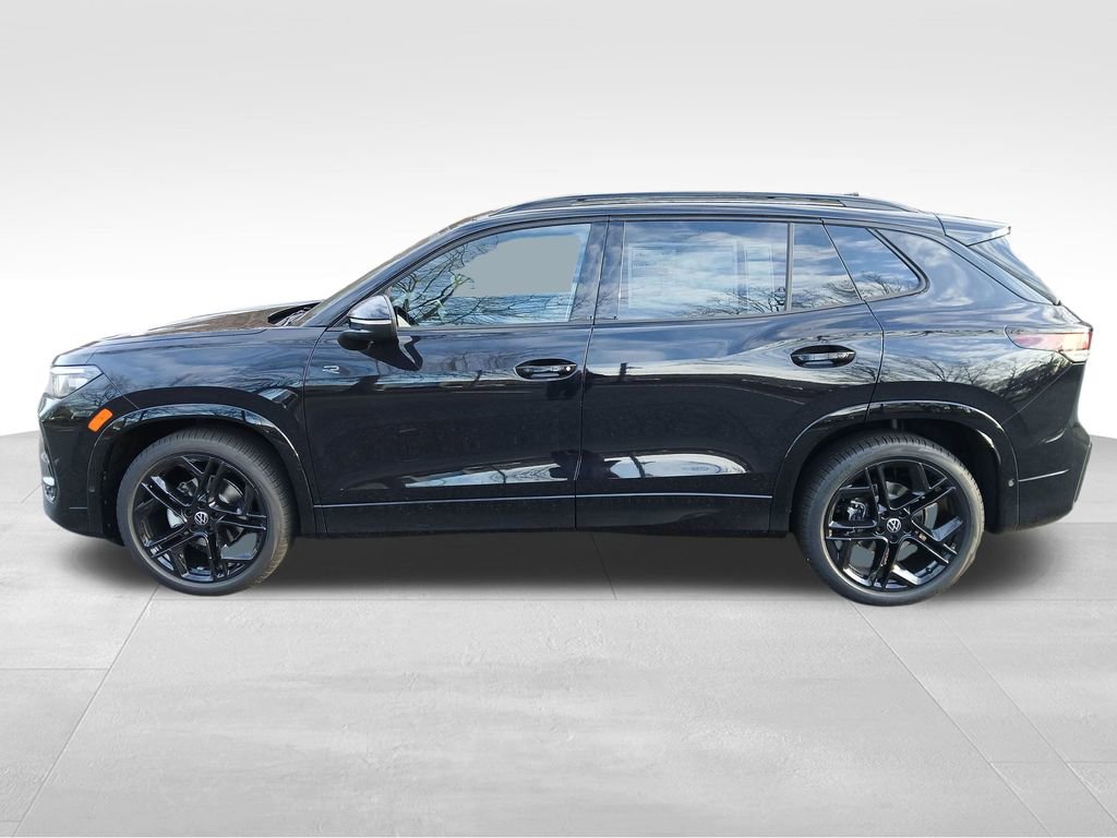 New 2026 Volkswagen Tiguan SE R-Line video 2