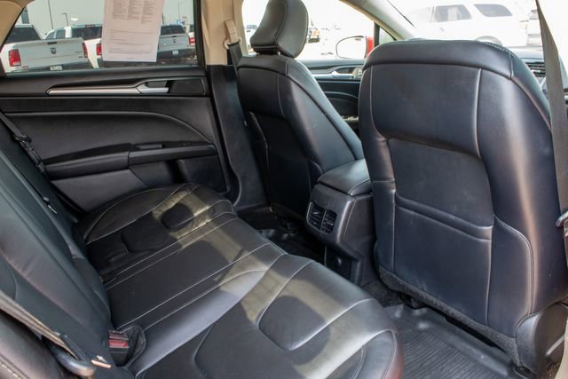 Used 2020 Ford Fusion Energi Titanium FWD image 20