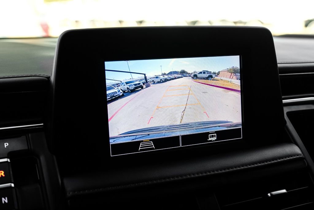 Used 2023 Chevrolet Suburban LS image 17