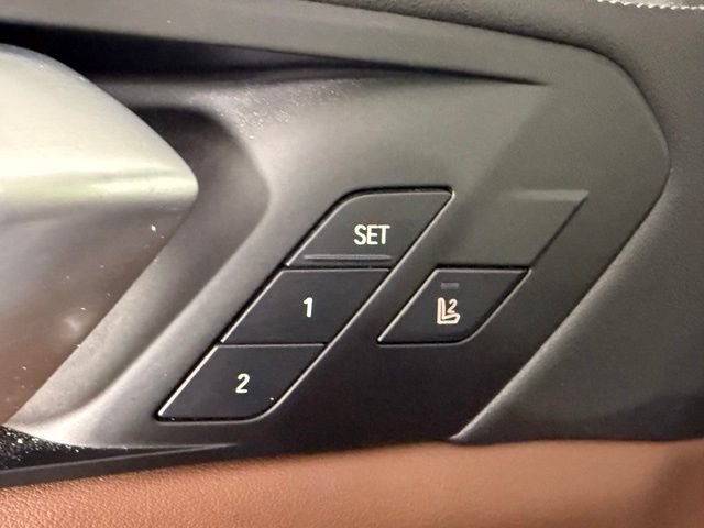 Used 2024 BMW X5 xDrive50e w/ Executive Package AWD/4WD image 23