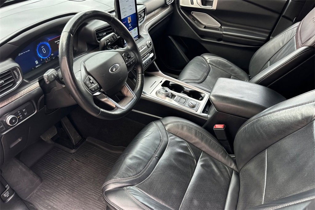 Used 2020 Ford Explorer Platinum w/ Premium Technology Package image 10