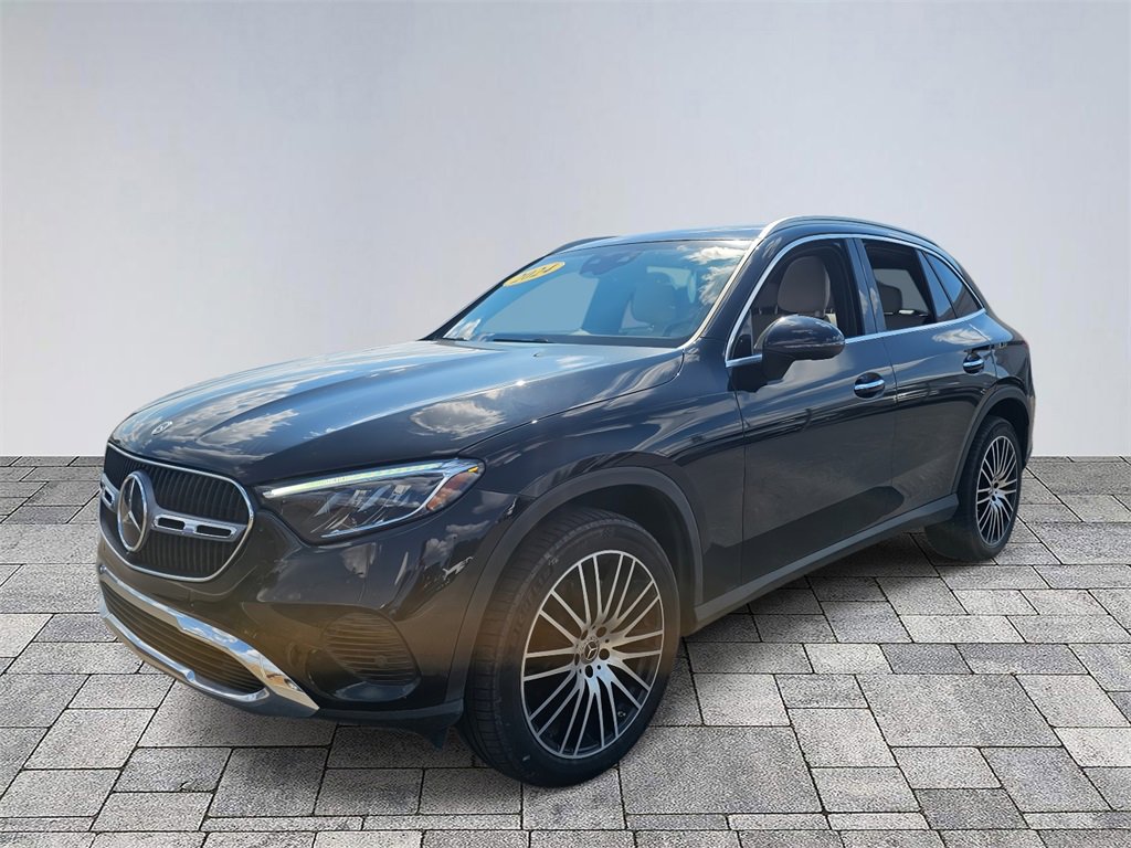 Certified 2024 Mercedes-Benz GLC 300 image 3