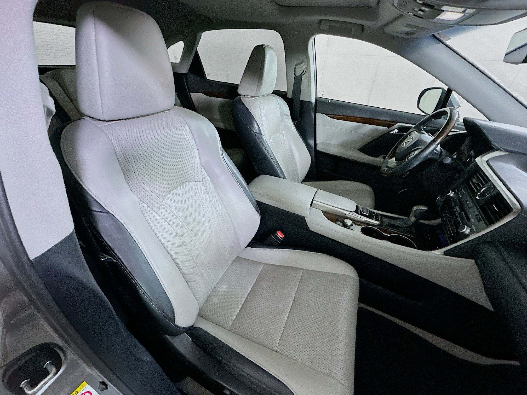 Used 2017 Lexus RX 350 AWD w/ Premium Package image 32