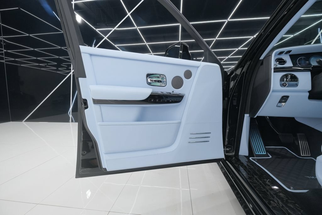 Used 2026 Rolls-Royce Phantom Sedan RWD image 69