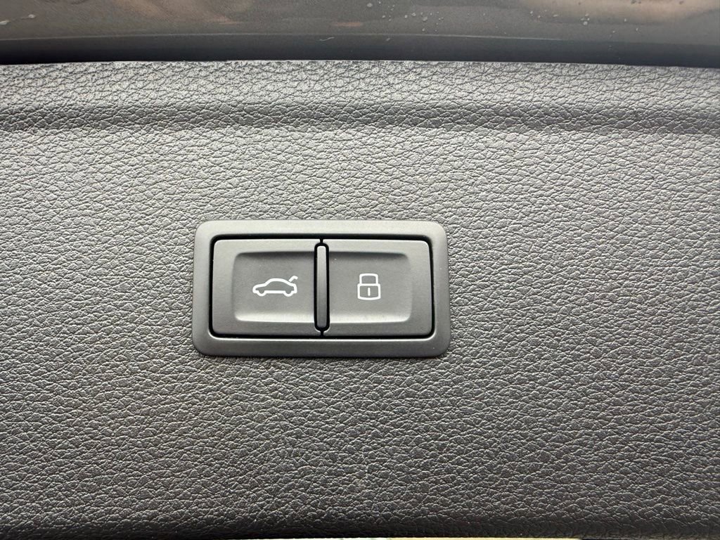 Used 2023 Audi Q5 2.0T Premium Plus image 36
