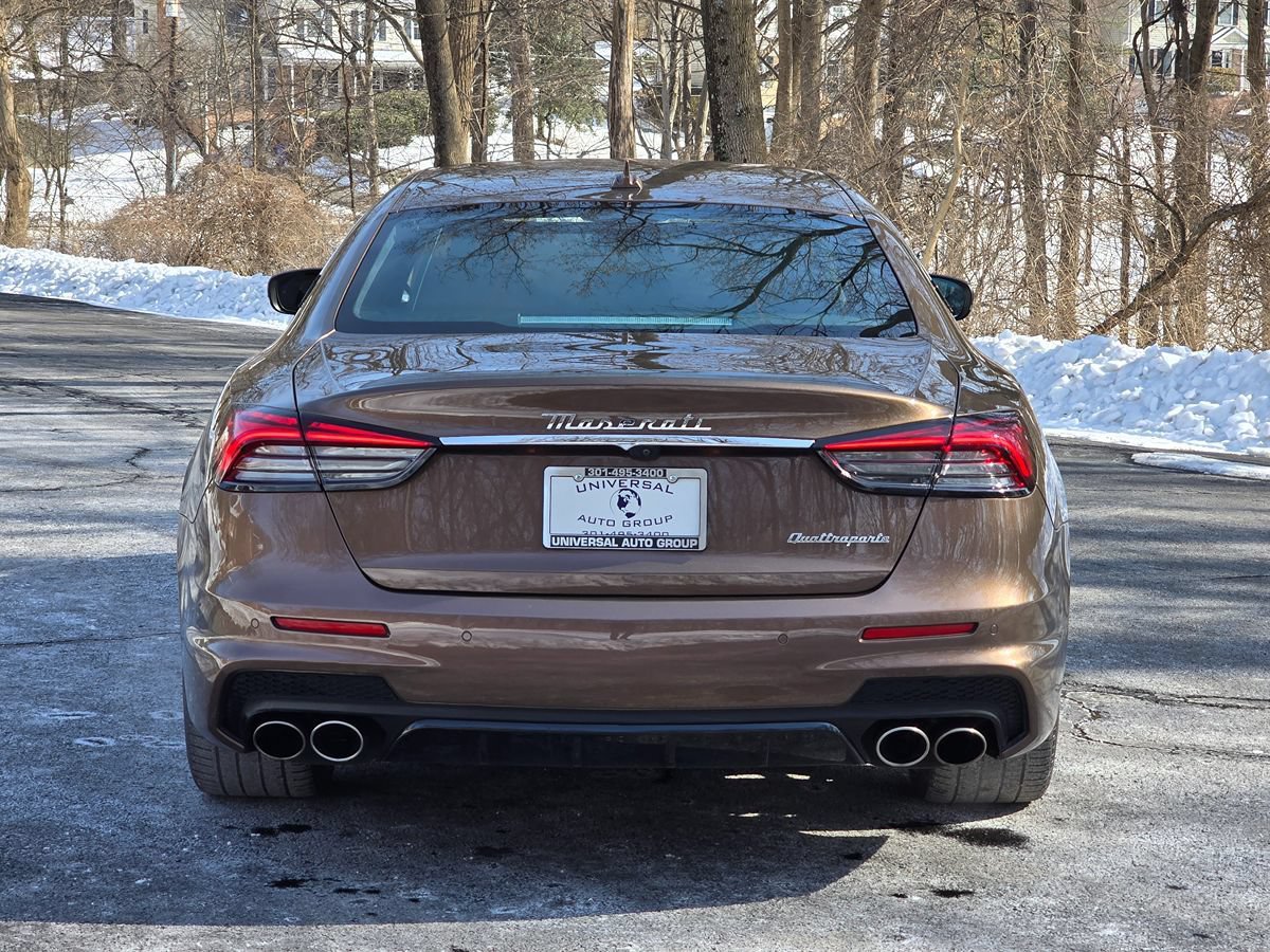 Used 2022 Maserati Quattroporte Modena RWD image 5