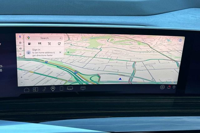 Certified 2025 Cadillac Escalade ESV Premium Luxury image 20