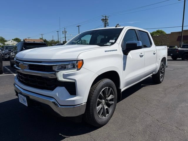 Certified 2022 Chevrolet Silverado 1500 LT AWD/4WD image 3