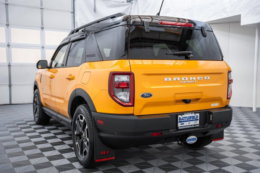 Used 2022 Ford Bronco Sport Outer Banks w/ Tech Package AWD/4WD image 5