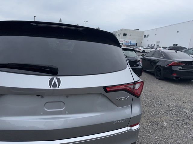 Used 2023 Acura MDX SH-AWD w/ Technology Package image 15